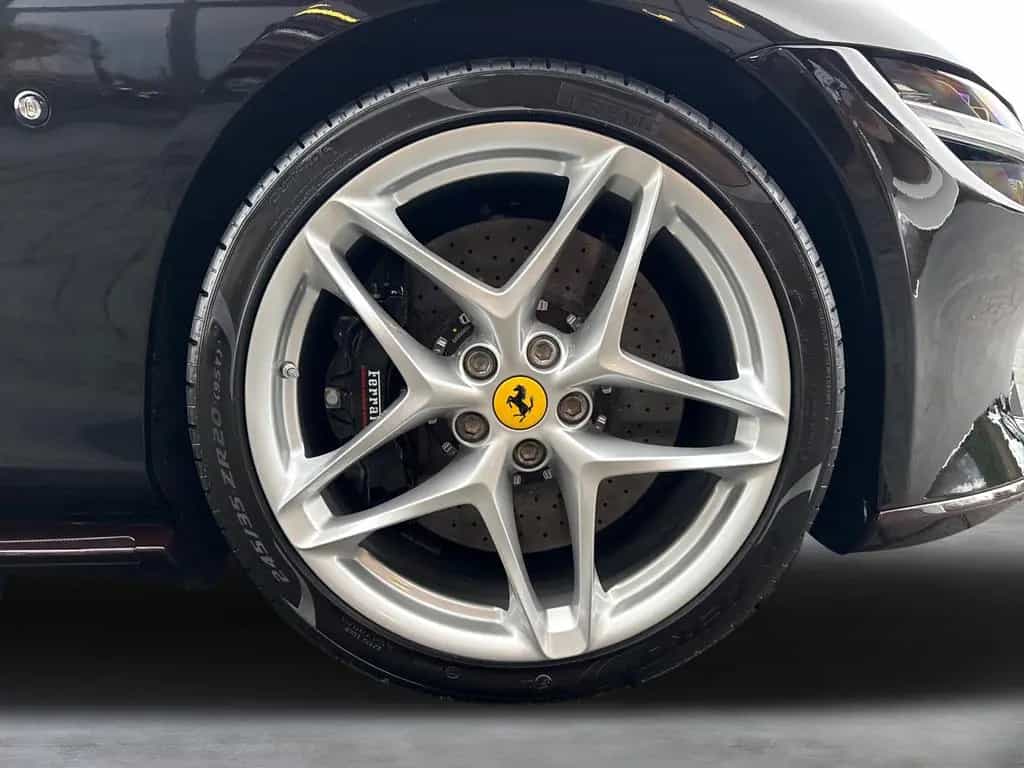 Ferrari Roma Spider *LED-Scheinwerfer*20 Zoll Felge* 10/2024-photo-11
