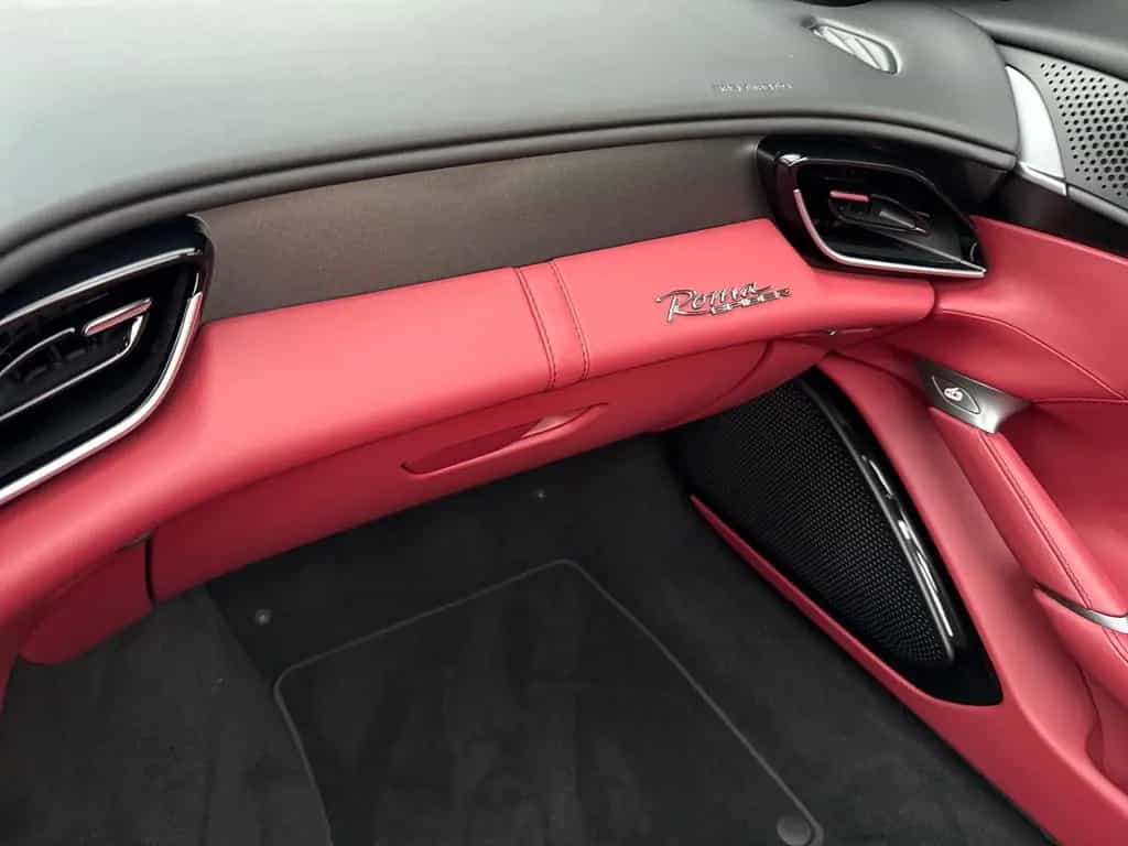 Ferrari Roma Spider *LED-Scheinwerfer*20 Zoll Felge* 10/2024-photo-16
