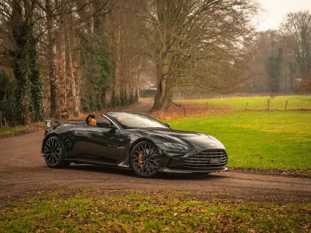 Aston Martin V12 Vantage Roadster | Nr. 211/249 | Pentland Gr 10/2023-photo-14