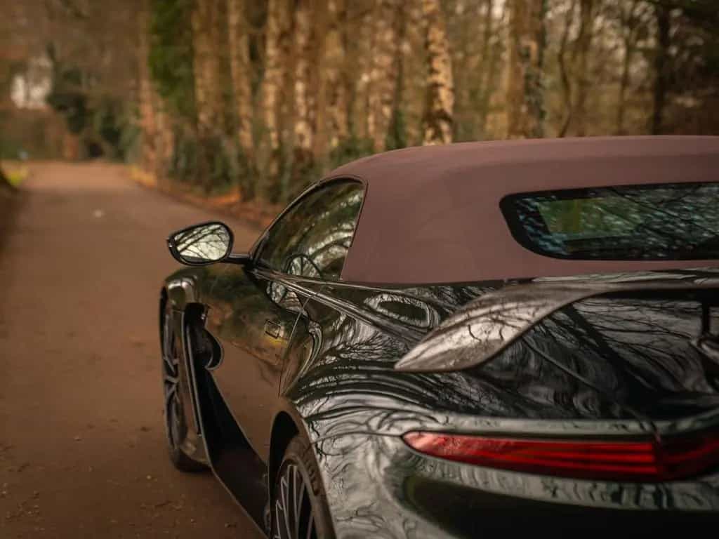 Aston Martin V12 Vantage Roadster | Nr. 211/249 | Pentland Gr 10/2023-photo-26