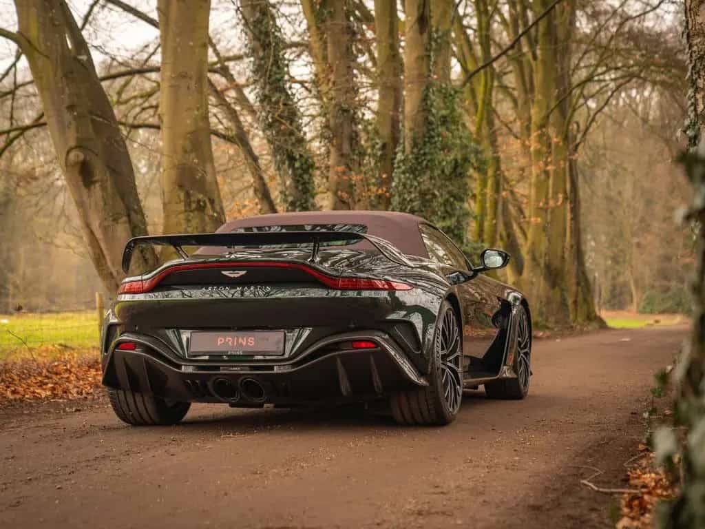 Aston Martin V12 Vantage Roadster | Nr. 211/249 | Pentland Gr 10/2023-photo-5