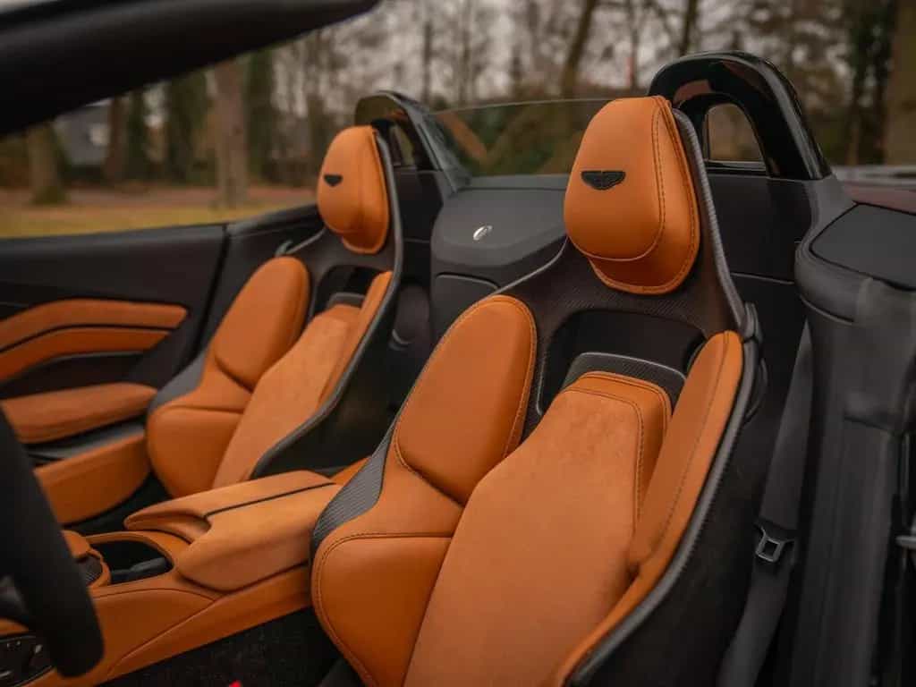 Aston Martin V12 Vantage Roadster | Nr. 211/249 | Pentland Gr 10/2023-photo-7
