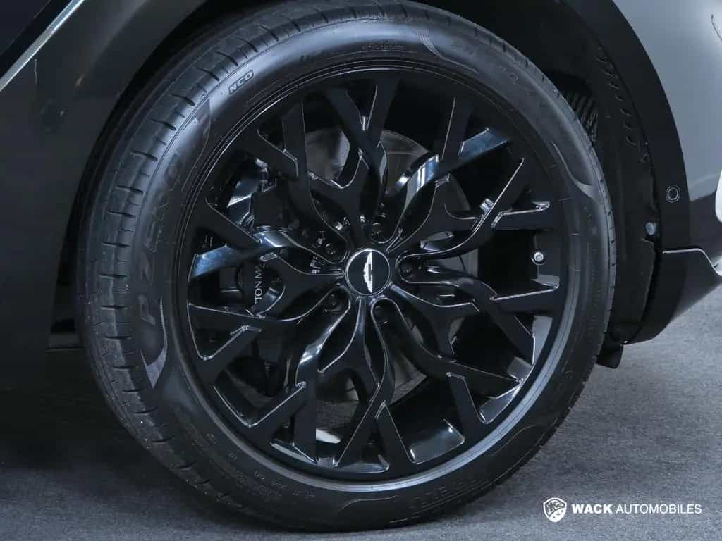 Aston Martin DBX 4.0L V8 BITURBO 550 CV 1913 SPECIFICATION 11/2020-photo-5