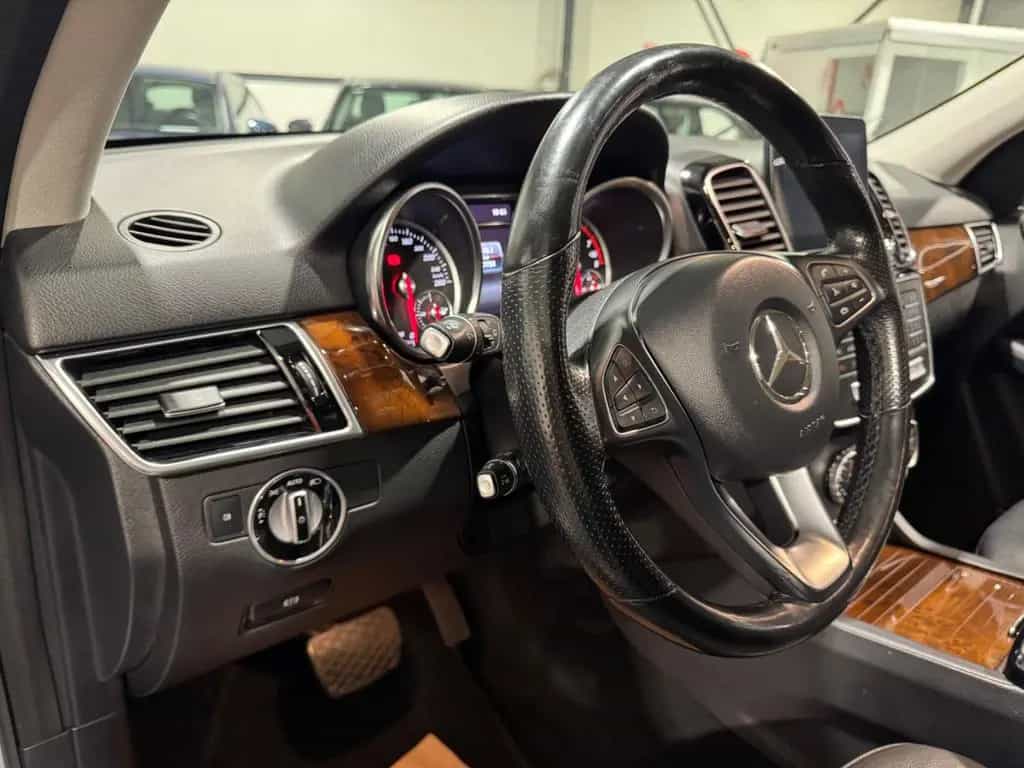 Mercedes-Benz GLE-Class 400 | TÜV 06/2027 02/2018-photo-16