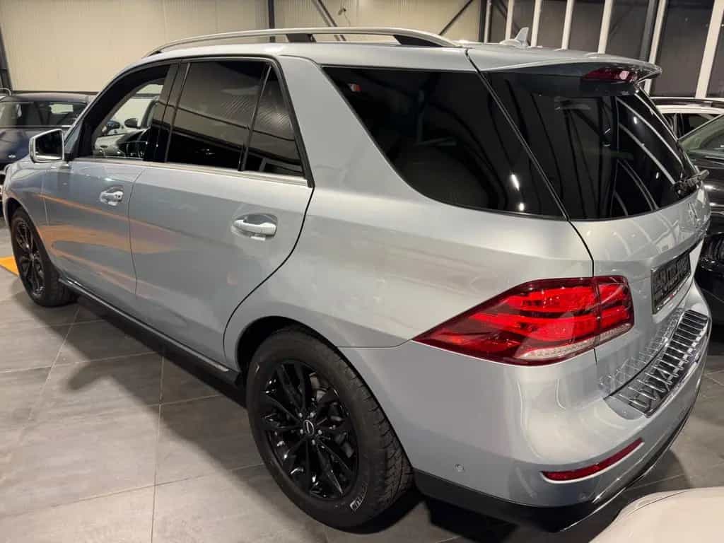 Mercedes-Benz GLE-Class 400 | TÜV 06/2027 02/2018-photo-2