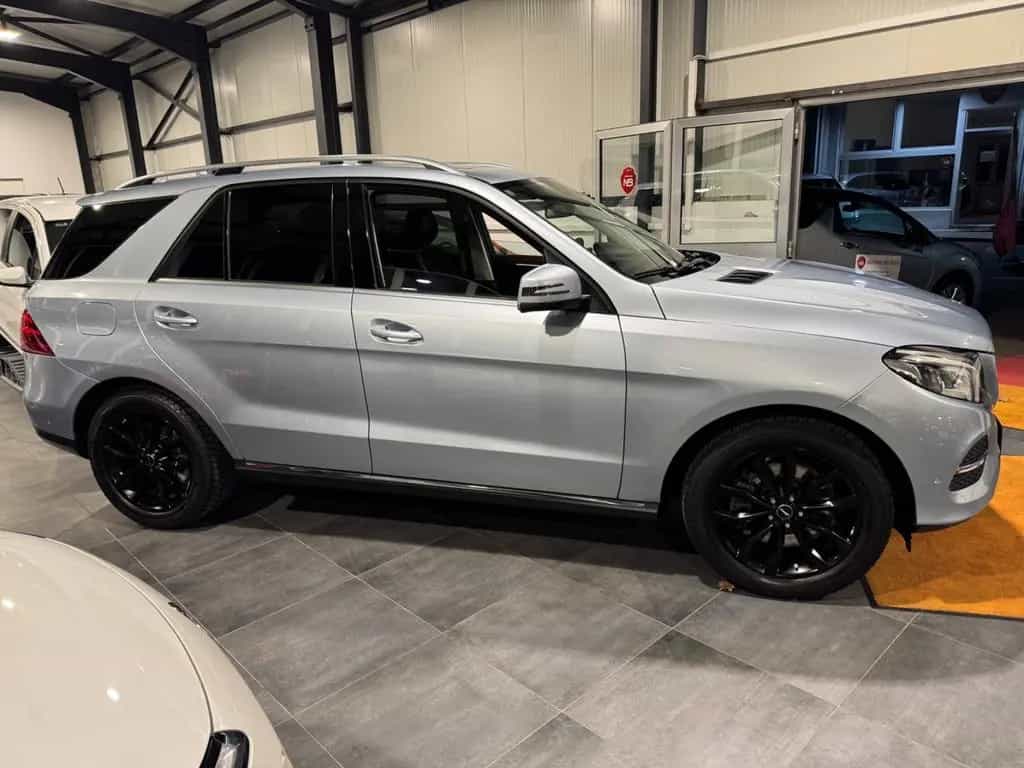 Mercedes-Benz GLE-Class 400 | TÜV 06/2027 02/2018-photo-7