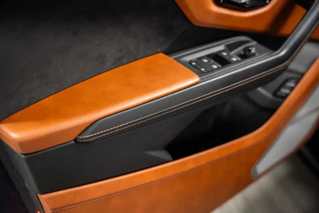 Lamborghini Urus 4.0 V8 Autom. 08/2020-photo-25