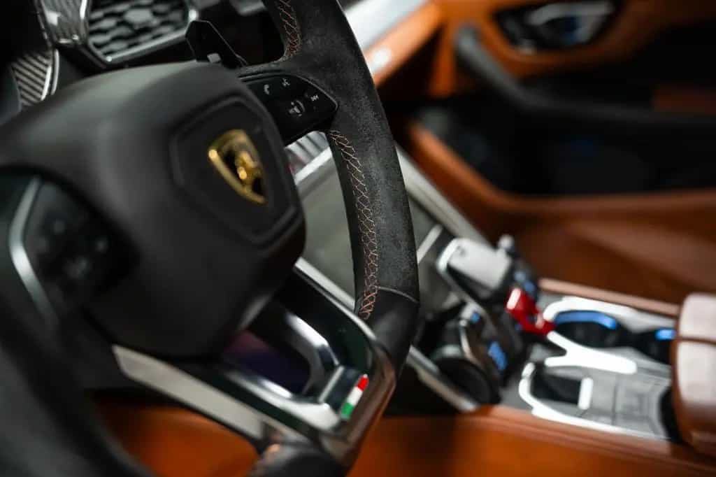 Lamborghini Urus 4.0 V8 Autom. 08/2020-photo-35