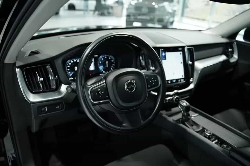 Volvo XC60 Momentum 2WD *H-UP *Kamera *Digital *Navi 03/2018-photo-17