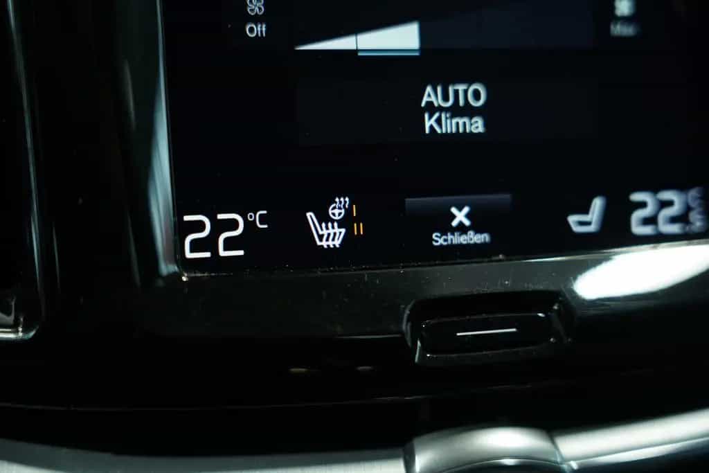 Volvo XC60 Momentum 2WD *H-UP *Kamera *Digital *Navi 03/2018-photo-27
