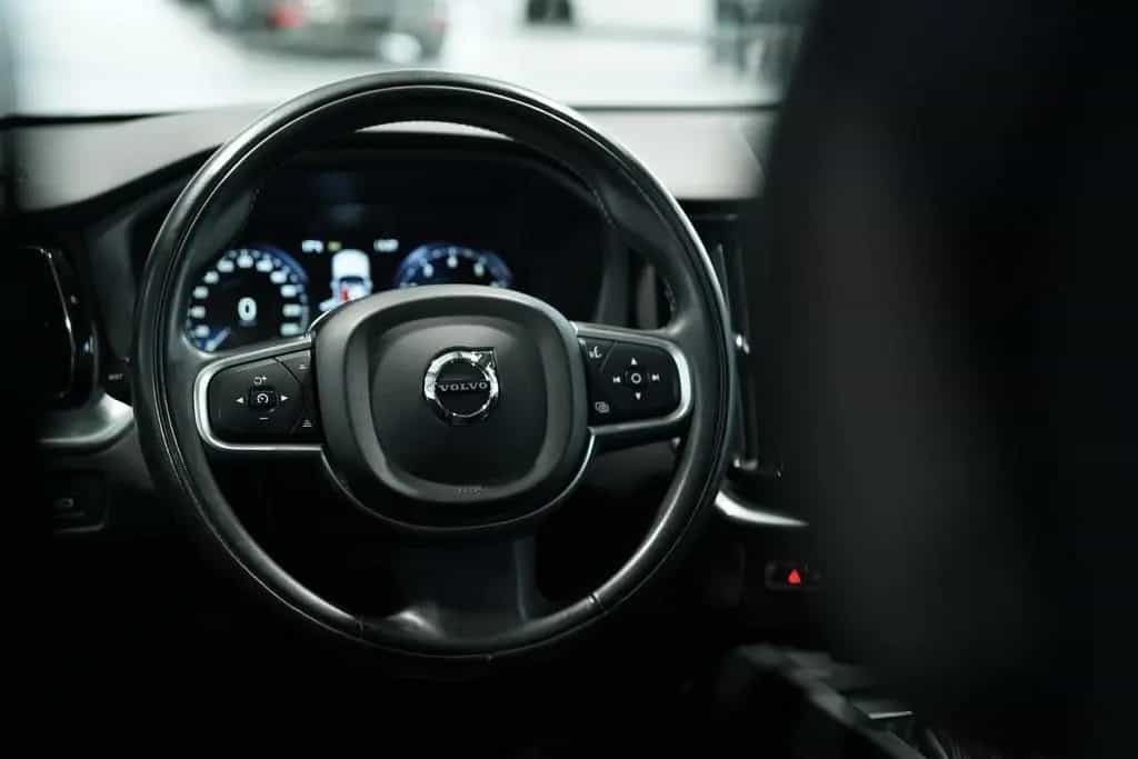 Volvo XC60 Momentum 2WD *H-UP *Kamera *Digital *Navi 03/2018-photo-33