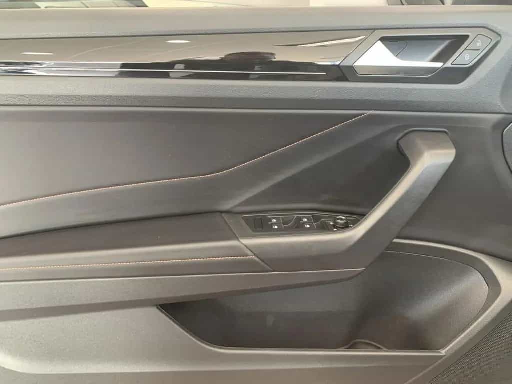 Volkswagen T-Roc Cabriolet 1.5 TSI DSG R LINE EDIT. KARMANN 04/2025-photo-9