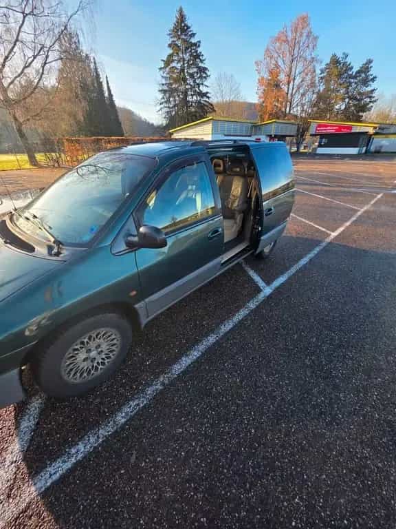 Chrysler Voyager LE 3.3 V6 Auto LE 04/1998-photo-8