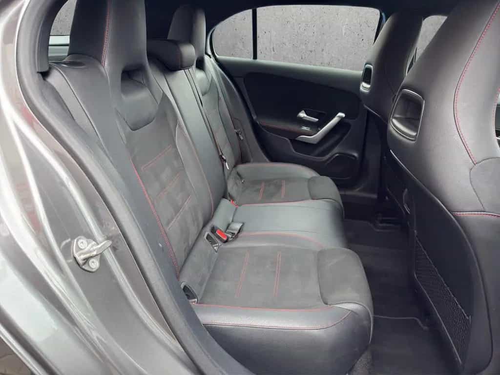 Mercedes-Benz A-Class 180 Navigation AMG Line 01/2020-photo-18