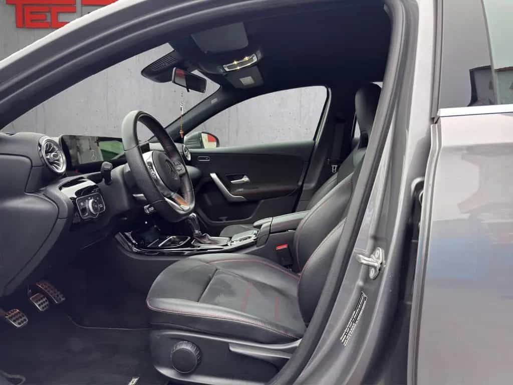 Mercedes-Benz A-Class 180 Navigation AMG Line 01/2020-photo-8