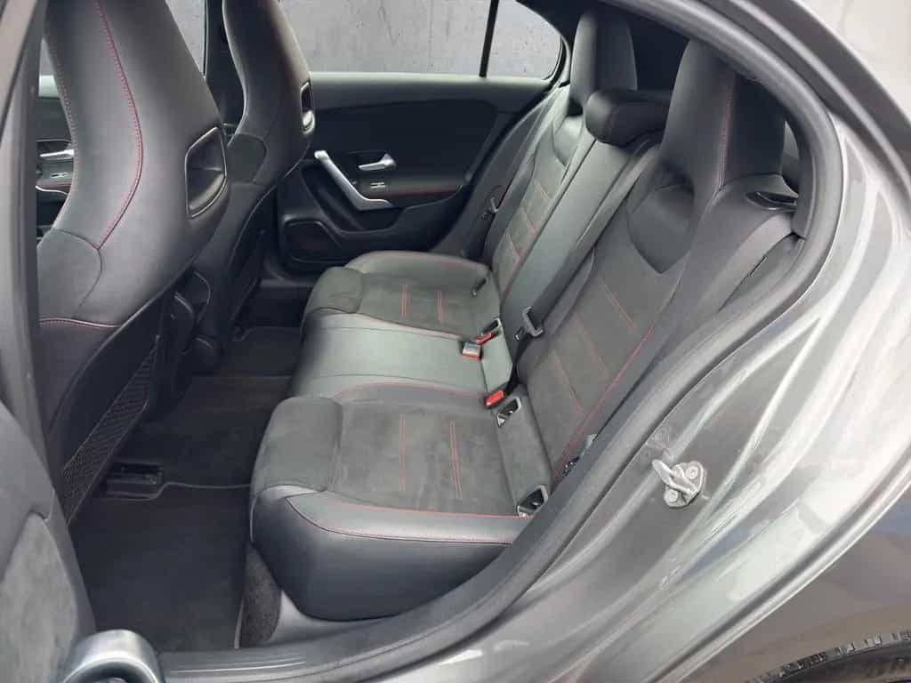 Mercedes-Benz A-Class 180 Navigation AMG Line 01/2020-photo-9