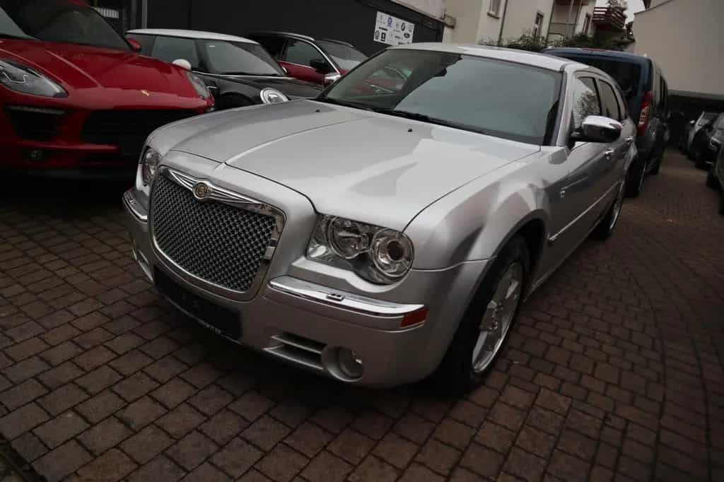 Chrysler 300C Touring 3.5 AWD Wenig Km !! 11/2006-photo-2