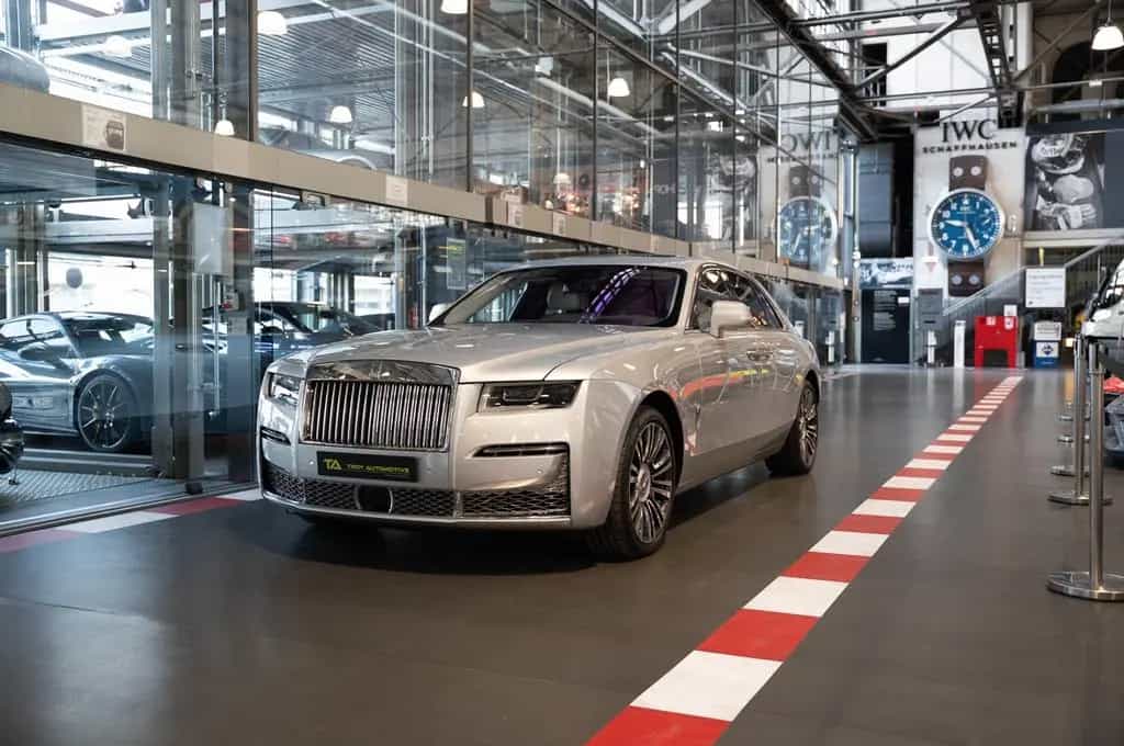 Rolls-Royce Ghost - 1.Hand - 5.300KM - Mwst. ausweisbar 10/2021-photo-1