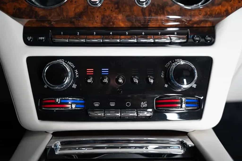 Rolls-Royce Ghost - 1.Hand - 5.300KM - Mwst. ausweisbar 10/2021-photo-15