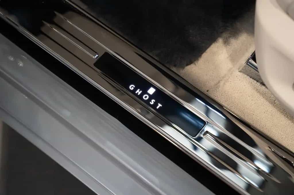 Rolls-Royce Ghost - 1.Hand - 5.300KM - Mwst. ausweisbar 10/2021-photo-17
