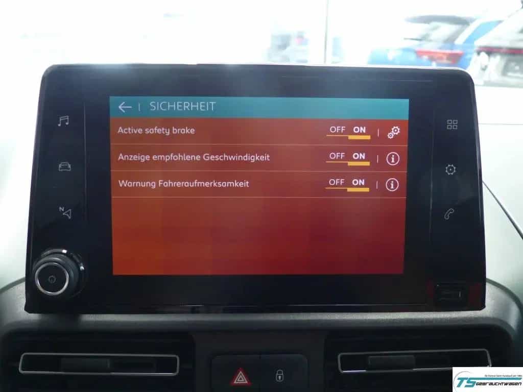 Citroën Berlingo Shine M Navi+Head-up+Kamera+PDC+Shzg 04/2020-photo-18