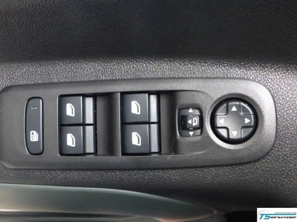 Citroën Berlingo Shine M Navi+Head-up+Kamera+PDC+Shzg 04/2020-photo-28