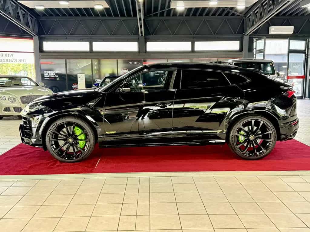 Lamborghini Urus CARBON*PANO*HUD*23ZOLL 08/2022-photo-1