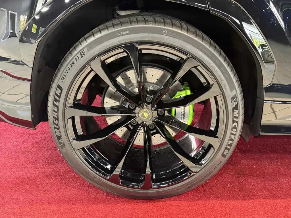Lamborghini Urus CARBON*PANO*HUD*23ZOLL 08/2022-photo-10