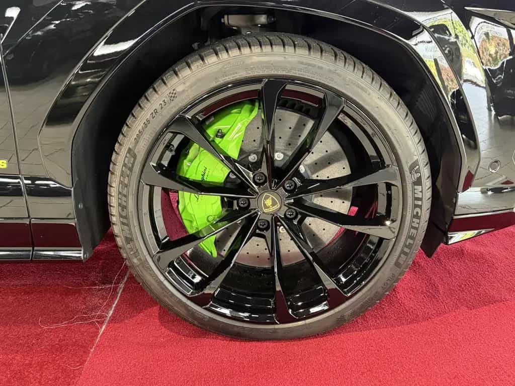 Lamborghini Urus CARBON*PANO*HUD*23ZOLL 08/2022-photo-11