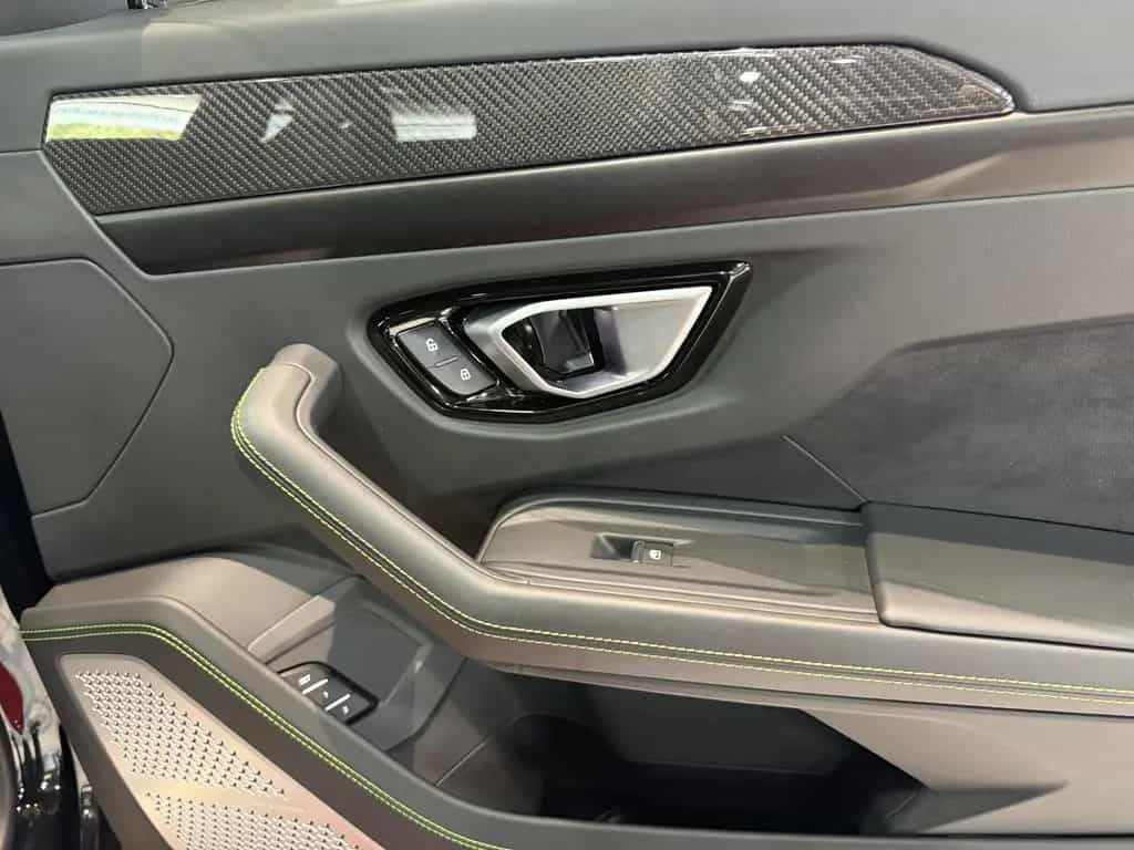 Lamborghini Urus CARBON*PANO*HUD*23ZOLL 08/2022-photo-21
