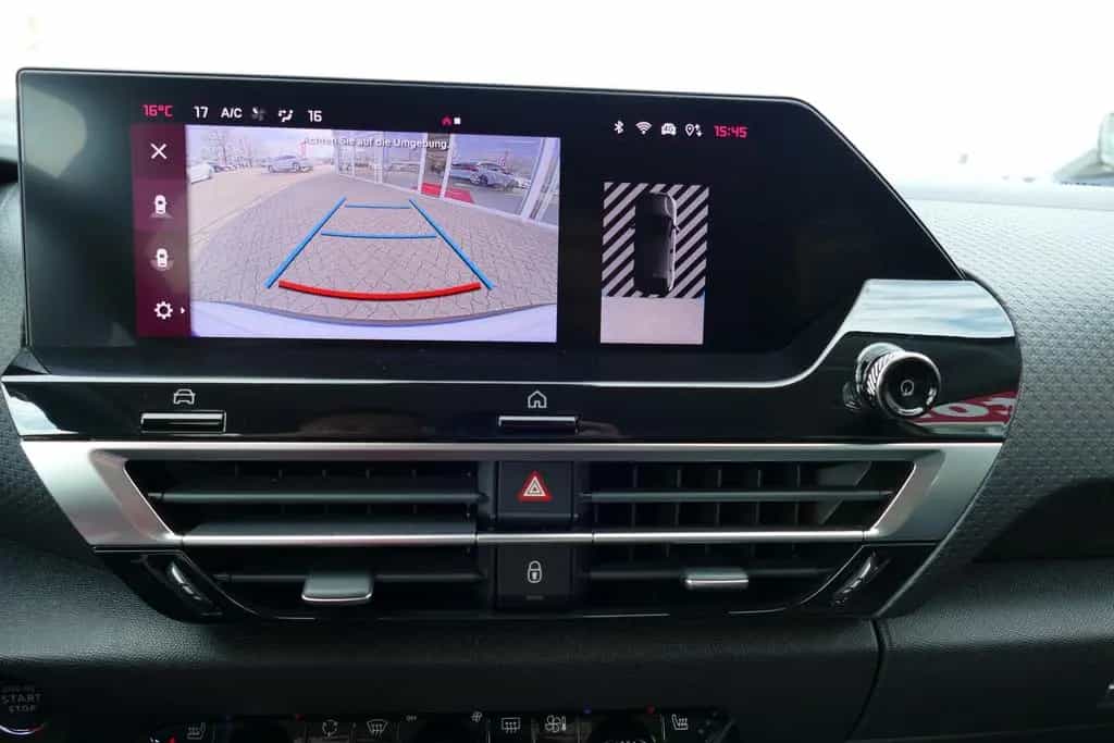 Citroën C4 1.2 12V e-THP Shine LED Navi Head-Up Kamera 10/2023-photo-20