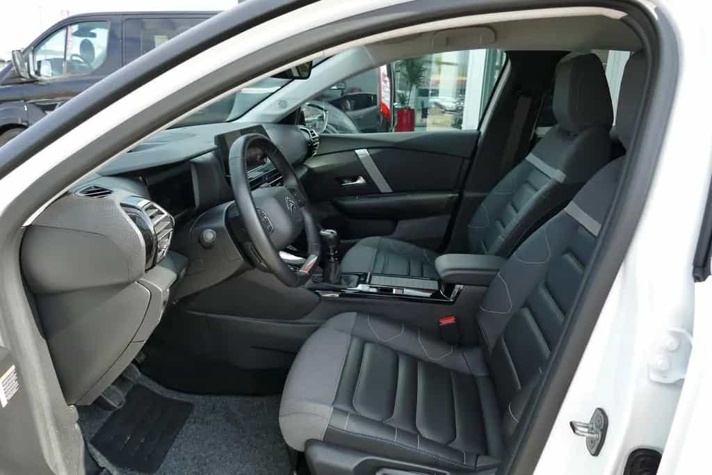 Citroën C4 1.2 12V e-THP Shine LED Navi Head-Up Kamera 10/2023-photo-23