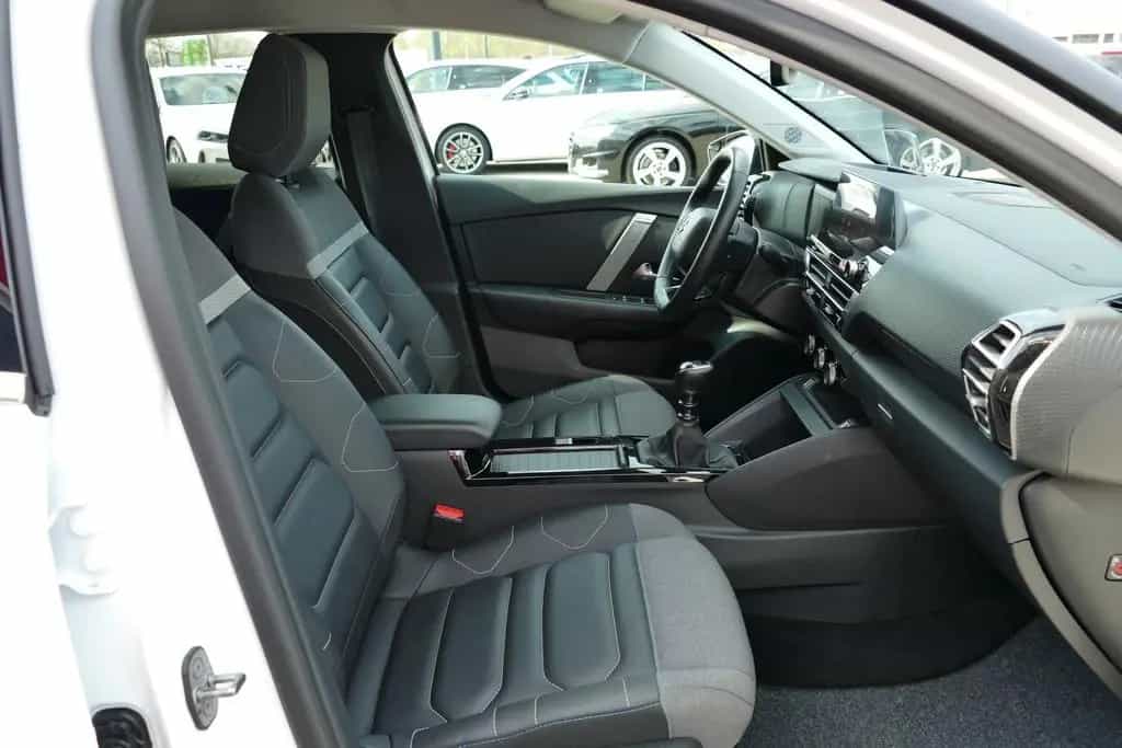 Citroën C4 1.2 12V e-THP Shine LED Navi Head-Up Kamera 10/2023-photo-26