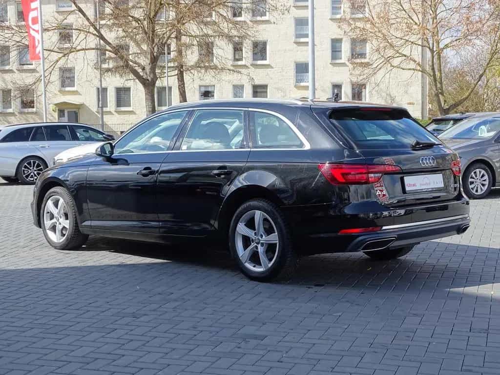 Audi A4 Avant 40 TFSI sport S-Tronic LED Navi PDC USB 04/2019-photo-2