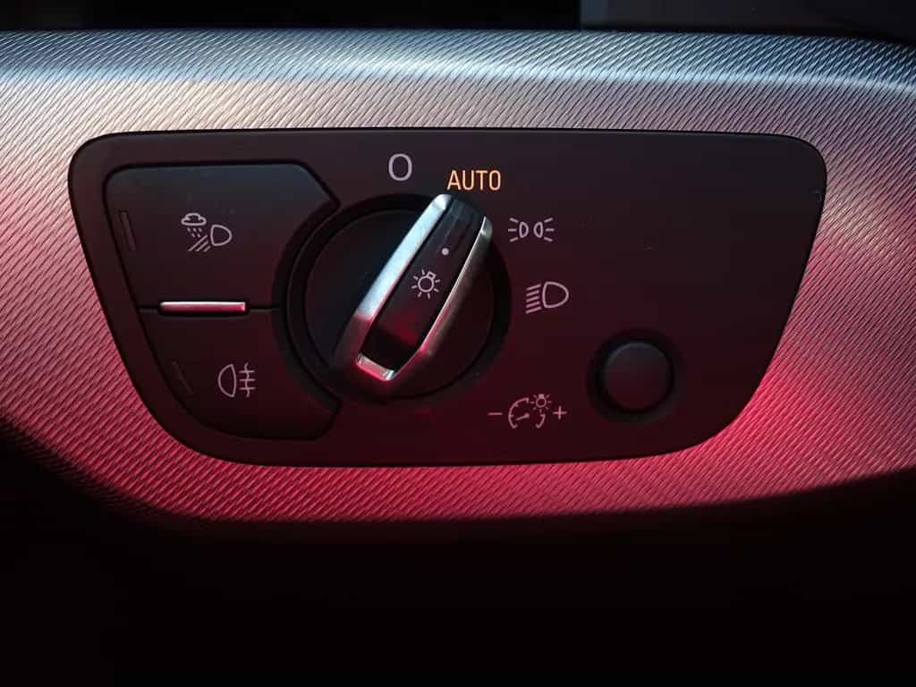 Audi A4 Avant 40 TFSI sport S-Tronic LED Navi PDC USB 04/2019-photo-23