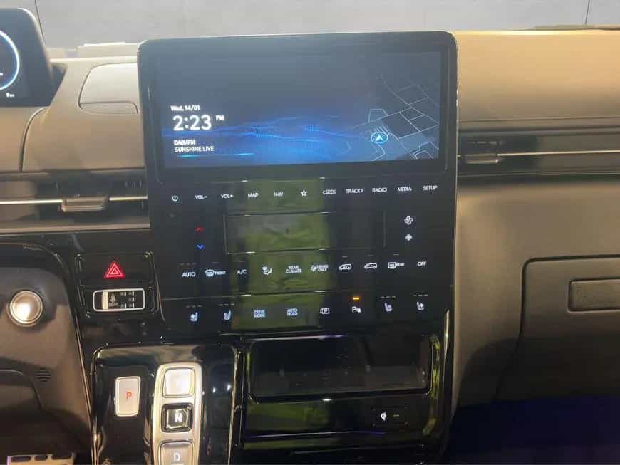 Hyundai Staria 1.6 T-GDI HEV Signature 118 kW, 5-türig null-photo-14