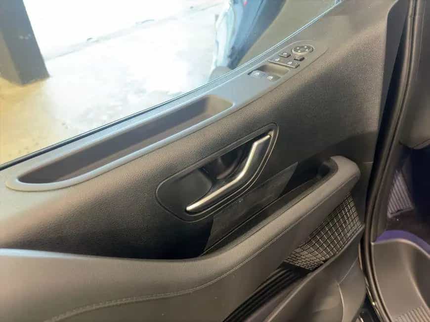 Hyundai Staria 1.6 T-GDI HEV Signature 118 kW, 5-türig null-photo-15