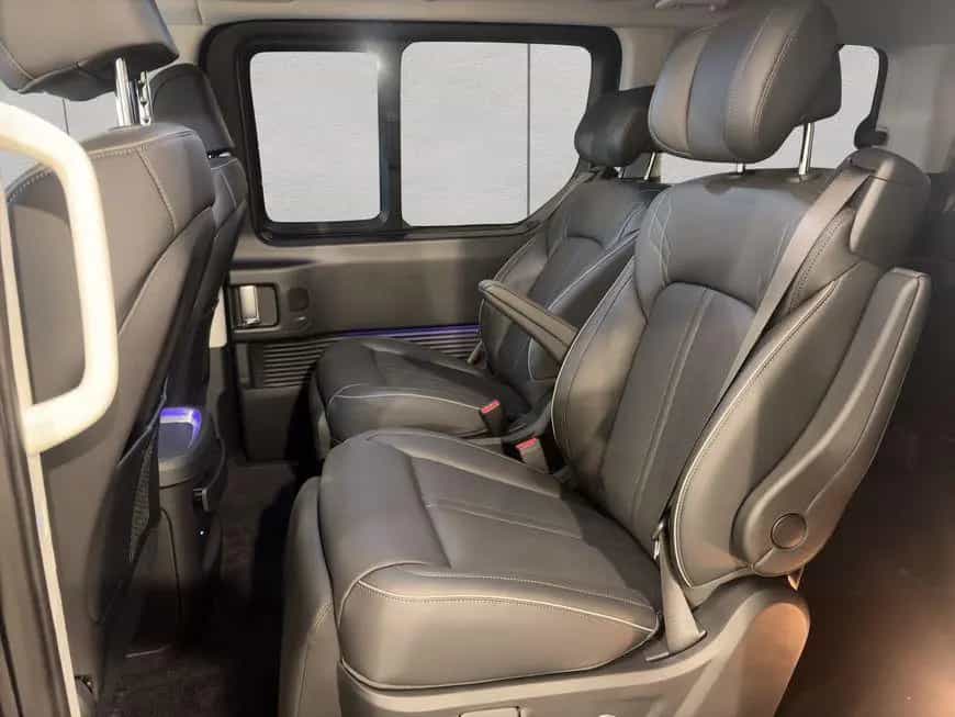 Hyundai Staria 1.6 T-GDI HEV Signature 118 kW, 5-türig null-photo-16
