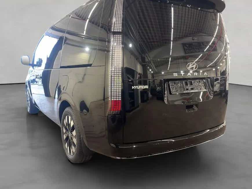 Hyundai Staria 1.6 T-GDI HEV Signature 118 kW, 5-türig null-photo-2