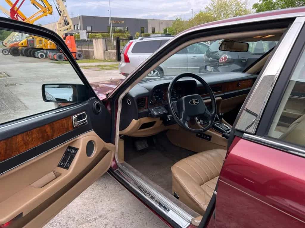 Jaguar XJ XJ6 4.0 02/1990-photo-9