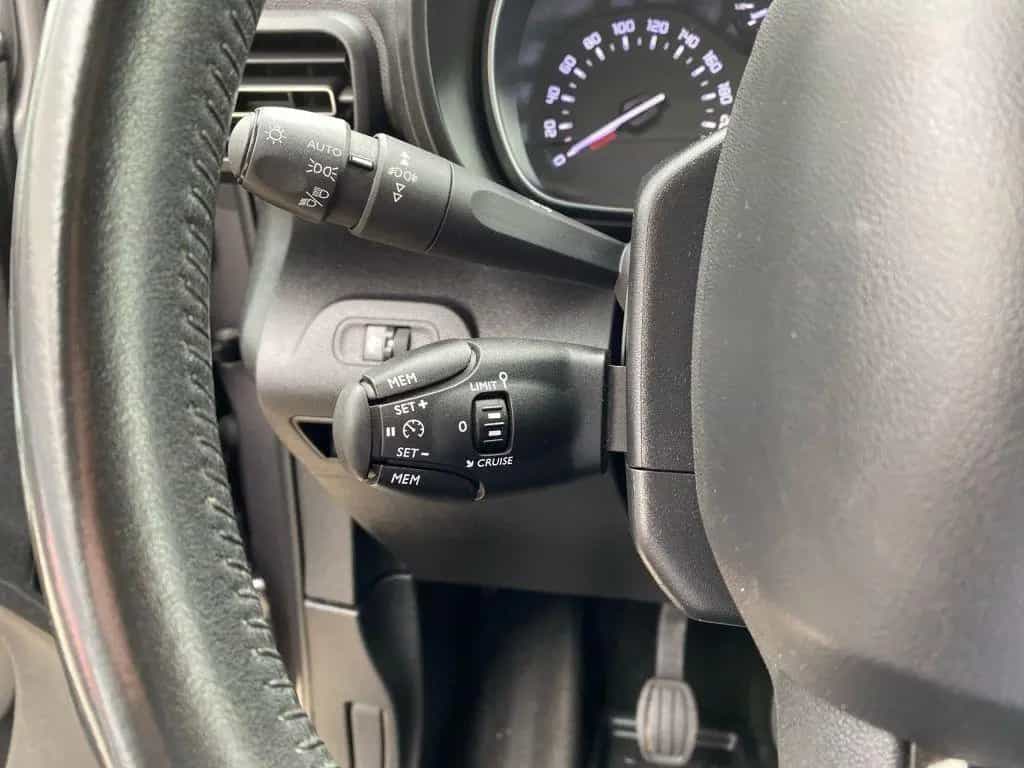 Citroën Berlingo XL Benzin 110 FEEL *7-Sitzer*AZV*SHZ* 02/2019-photo-15