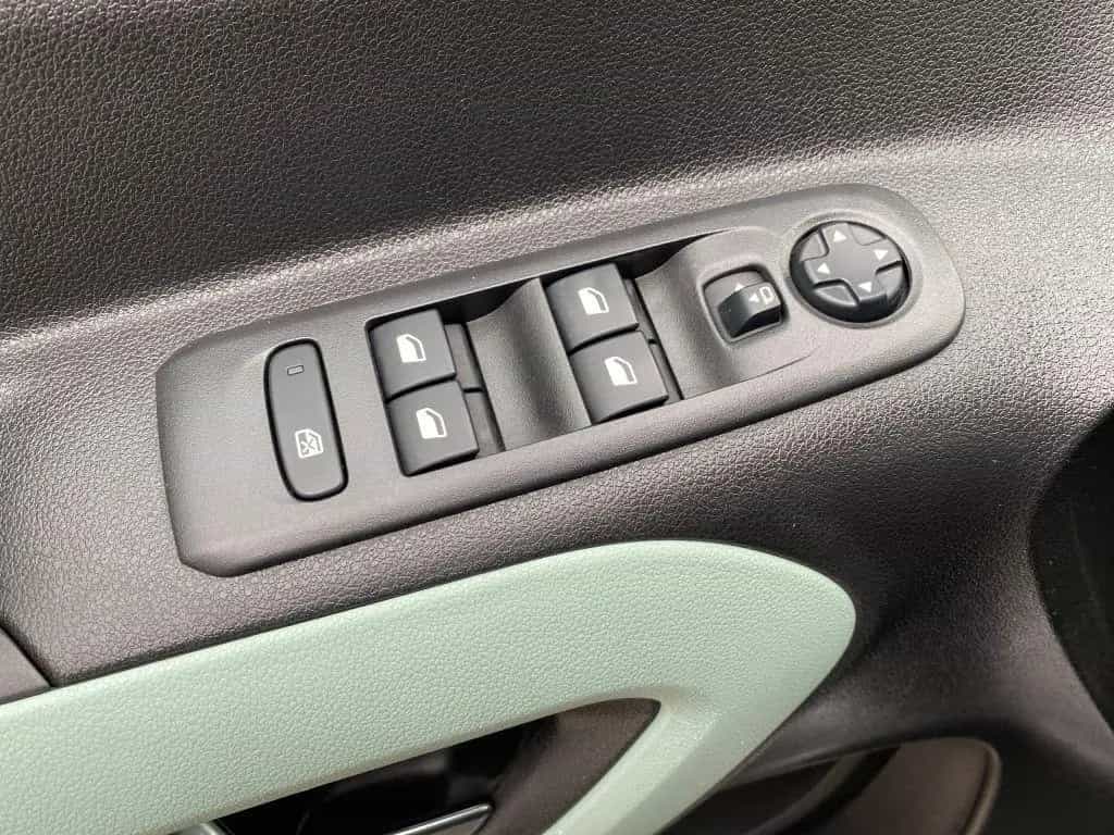 Citroën Berlingo XL Benzin 110 FEEL *7-Sitzer*AZV*SHZ* 02/2019-photo-18