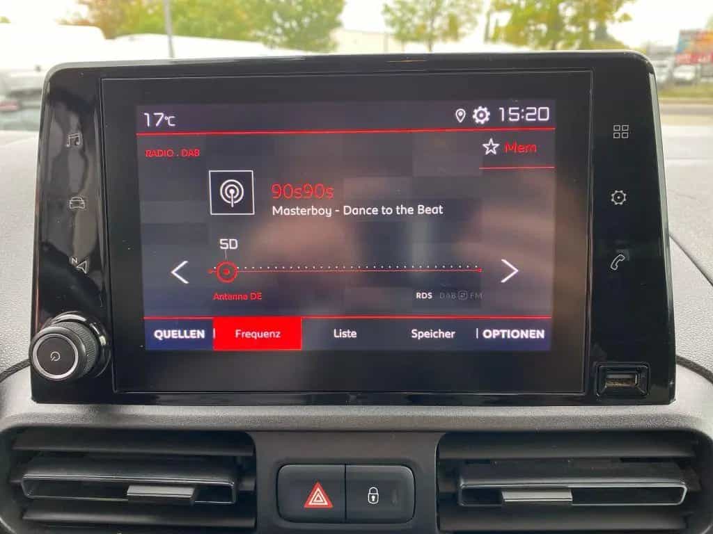 Citroën Berlingo XL Benzin 110 FEEL *7-Sitzer*AZV*SHZ* 02/2019-photo-23