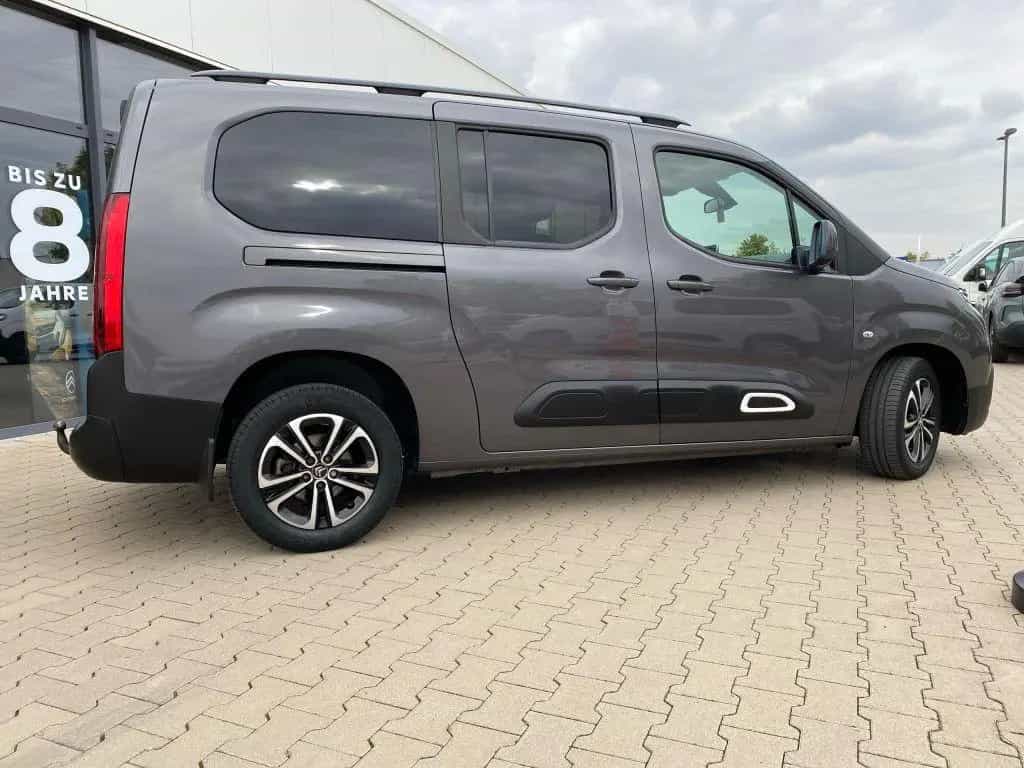 Citroën Berlingo XL Benzin 110 FEEL *7-Sitzer*AZV*SHZ* 02/2019-photo-4
