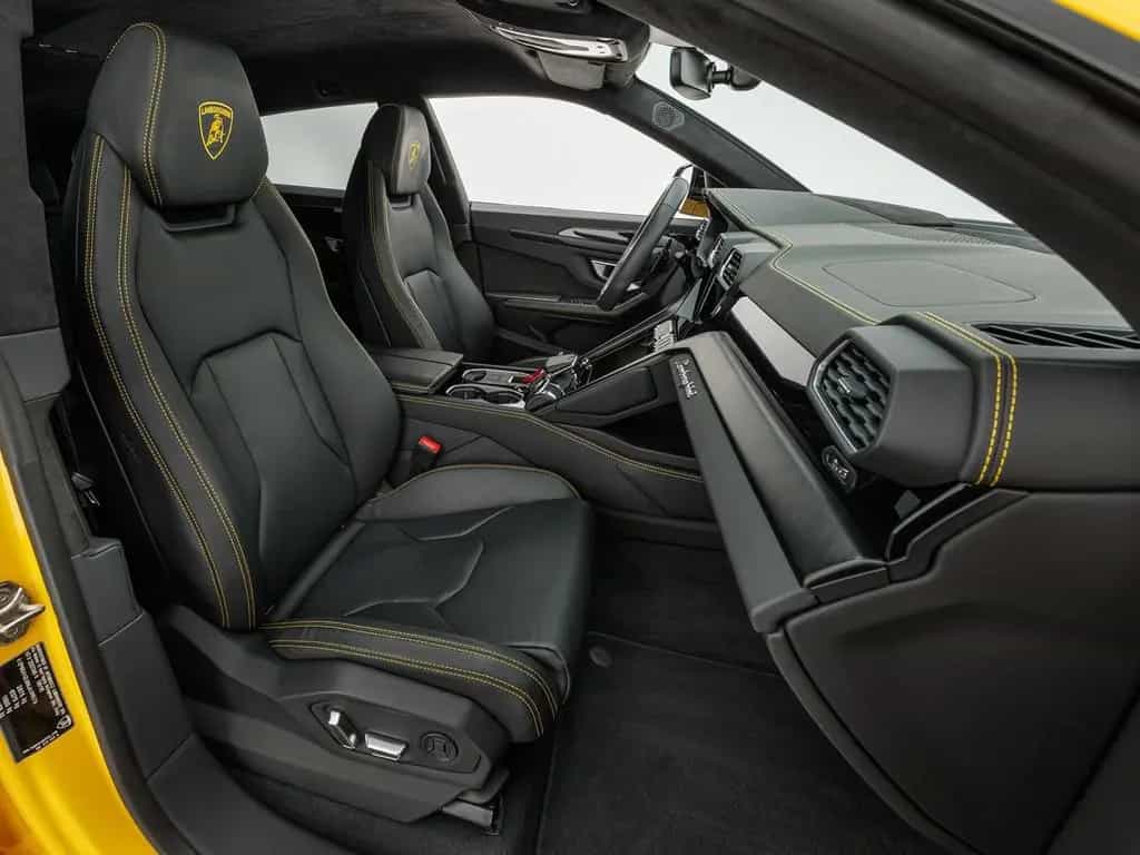 Lamborghini Urus 01/2022-photo-10