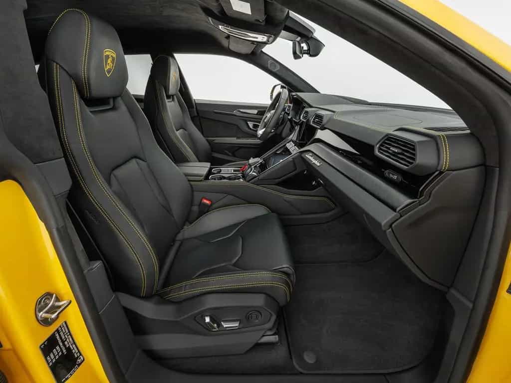 Lamborghini Urus 01/2022-photo-9