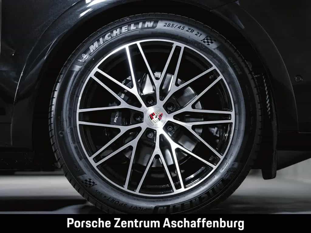 Porsche Cayenne Black Edition Sport Design Paket null-photo-10