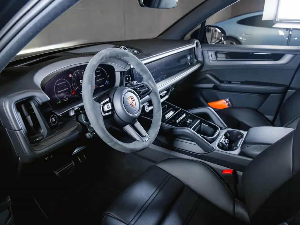 Porsche Cayenne Black Edition Sport Design Paket null-photo-13