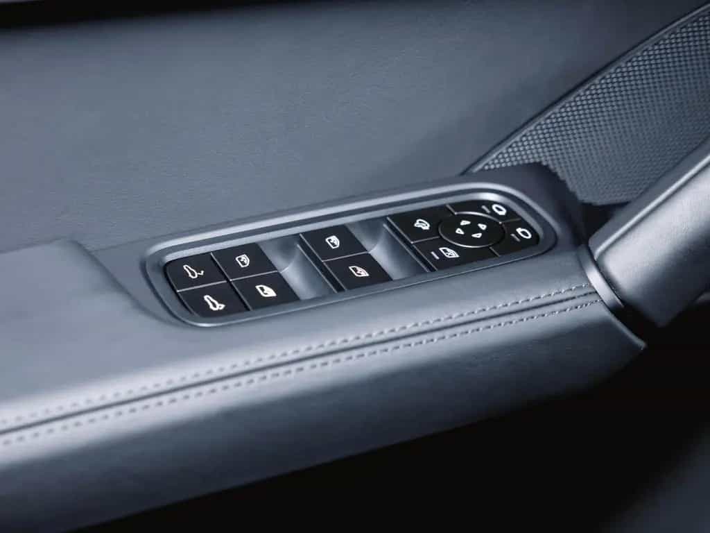 Porsche Cayenne Black Edition Sport Design Paket null-photo-23