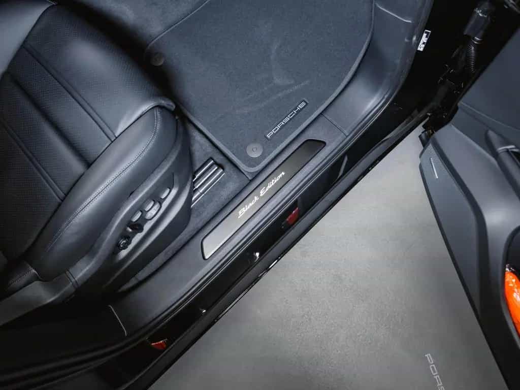 Porsche Cayenne Black Edition Sport Design Paket null-photo-27